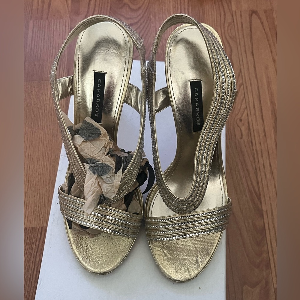 New Caparros Yara in gold